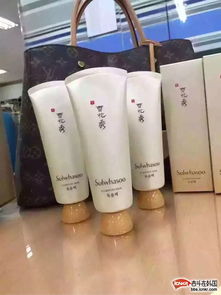 化妝品批發(fā)與零售的深度解析 從模式到實(shí)踐